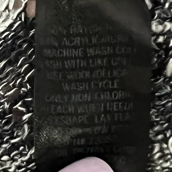 United States Sweaters Black and White Variegated Open Knit 3/4 Sleeve Cardigan - Picture 9 of 10